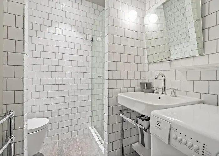 شقة The Poly Loft *