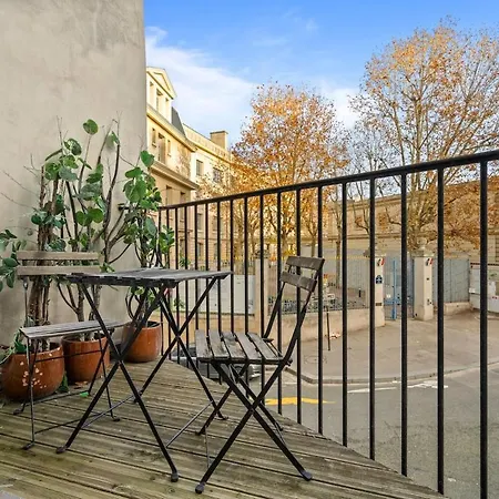 Apartment The Poly Loft